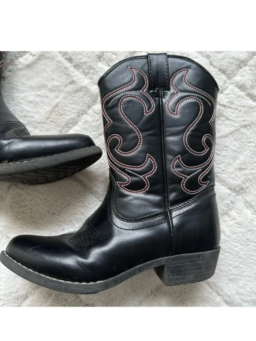 Canyon Trails | Kids Cowboy Pointed Toe Classic Western Rodeo Boots | Size 2M